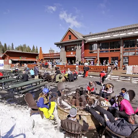Cozy Condo In Ski Trails